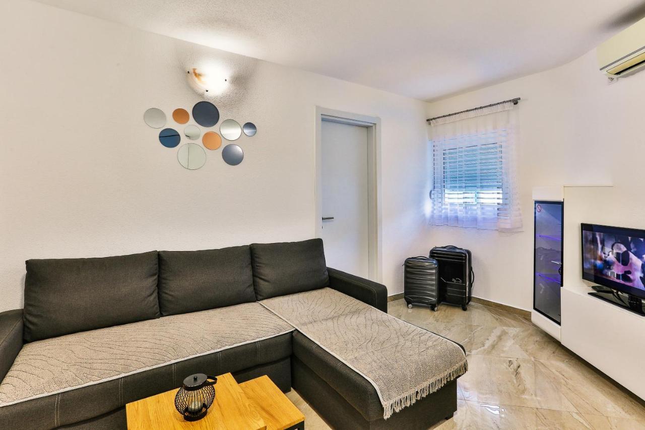 Zara Apartment Budva Ngoại thất bức ảnh